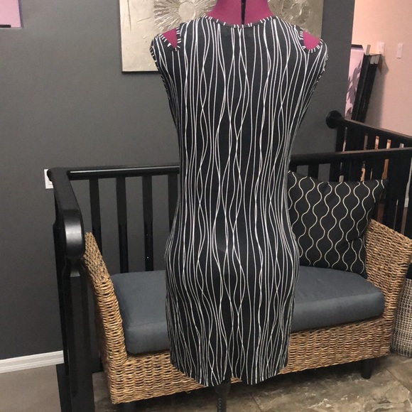 Florencia Arias Dress - Picture 3 of 5